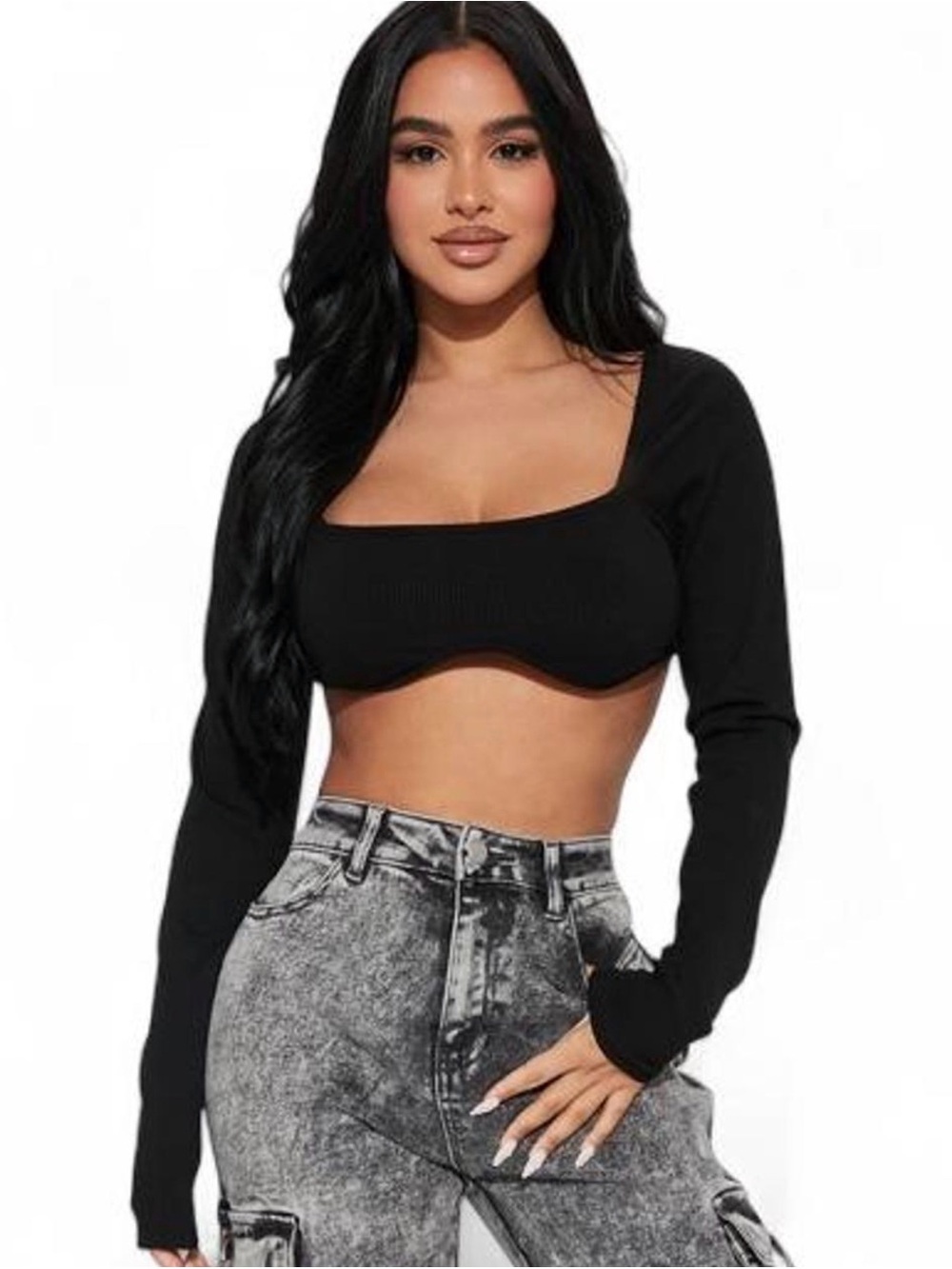 Twisted Front Scoop Neck Long Sleeve Crop Top